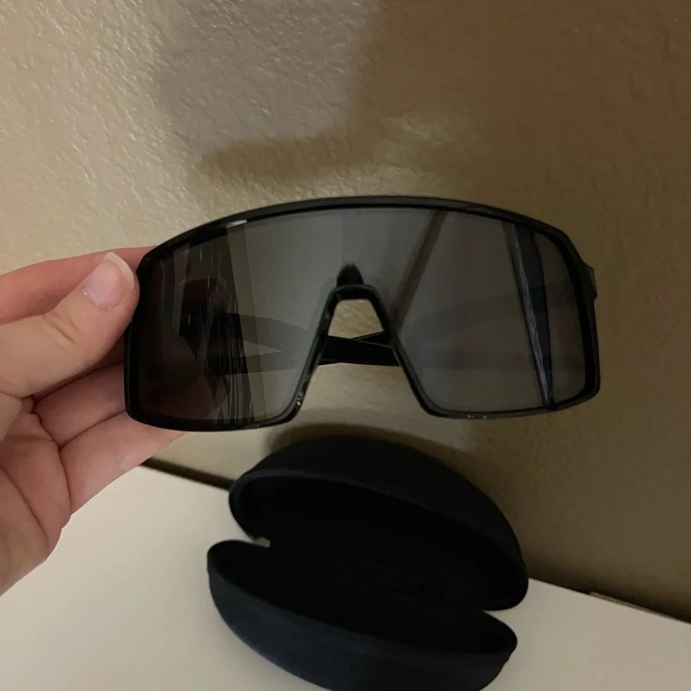 Oakley Black Sunglasses - OO9406 Sutro - Picture 8 of 10